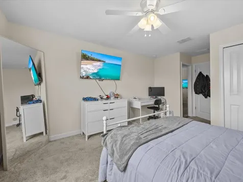 2105 Lake Side Avenue Davenport FL 33837
