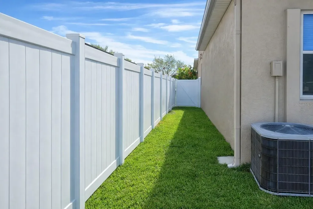7620 Tangle Rush Drive Gibsonton FL 33534
