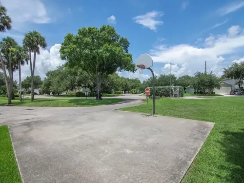 1253 25th Terrace SW Vero Beach FL 32968