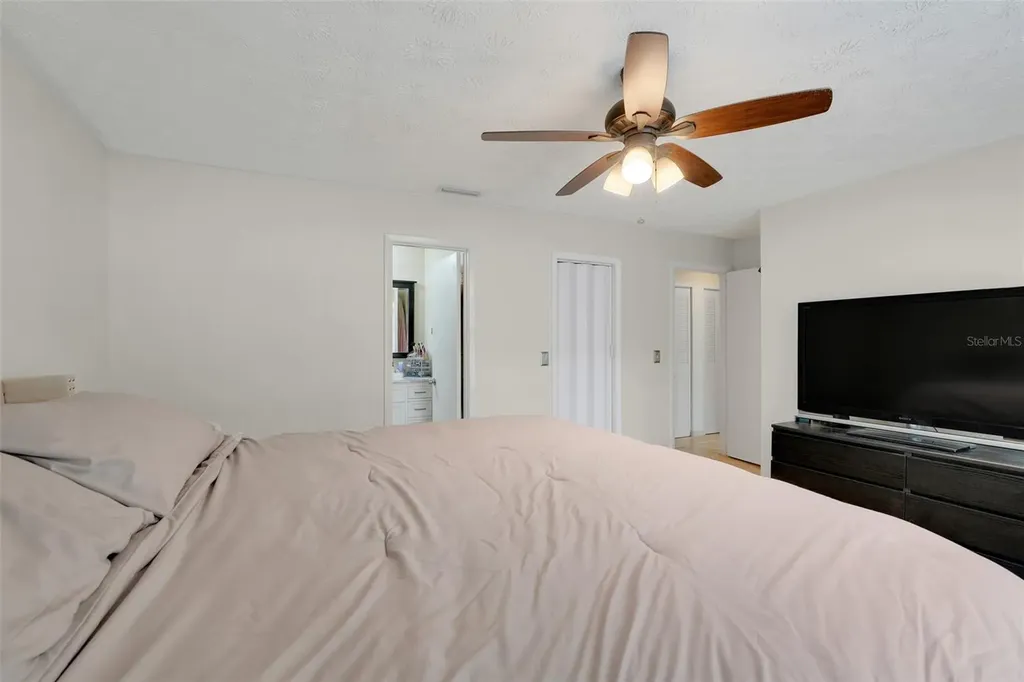 5323 Hansel Avenue Orlando FL 32809