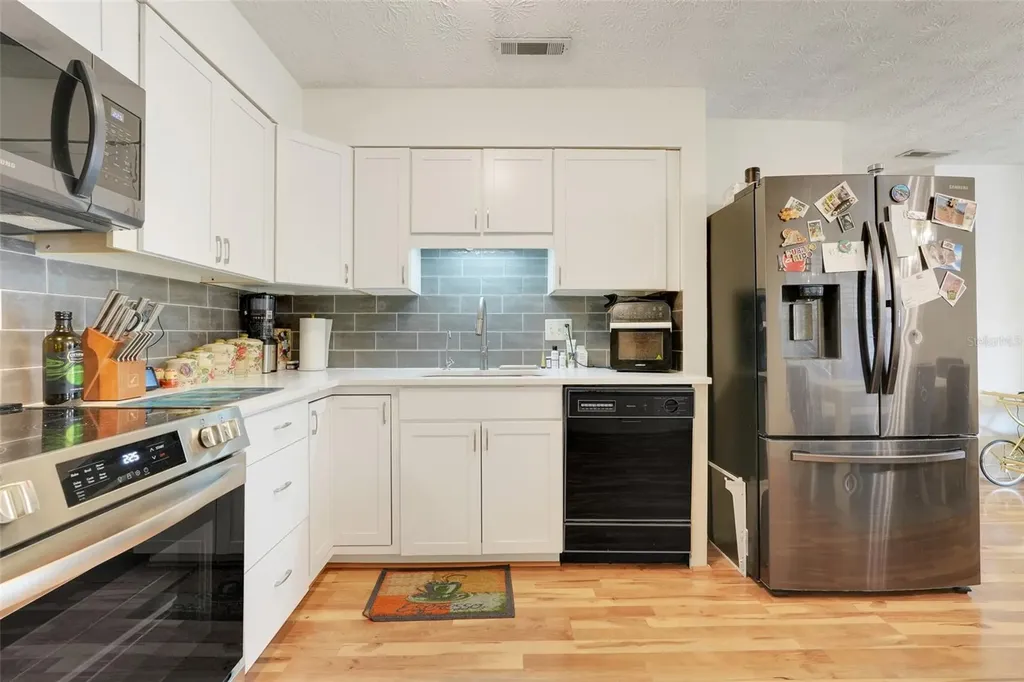 5323 Hansel Avenue Orlando FL 32809
