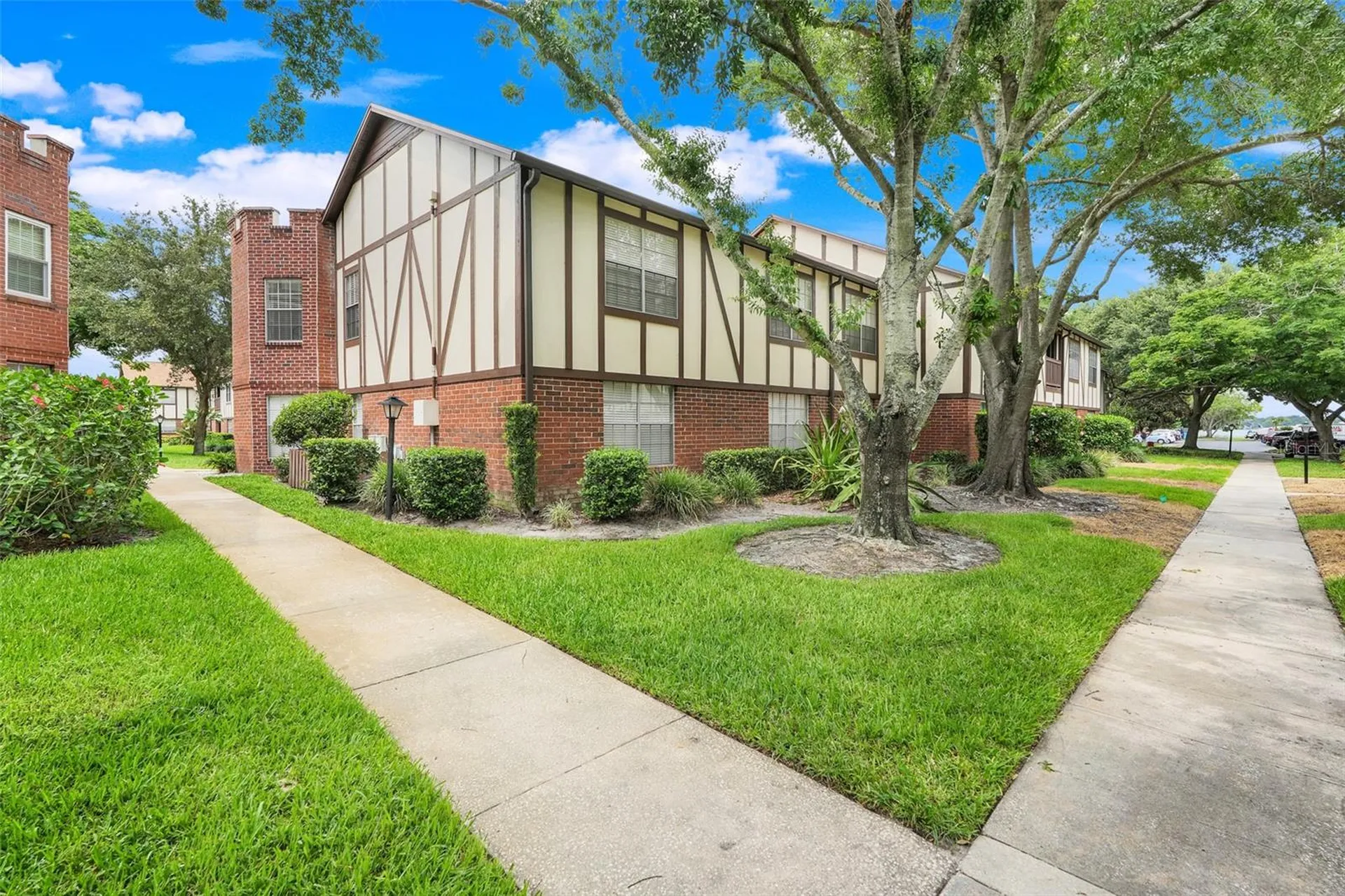 5323 Hansel Avenue Orlando FL 32809