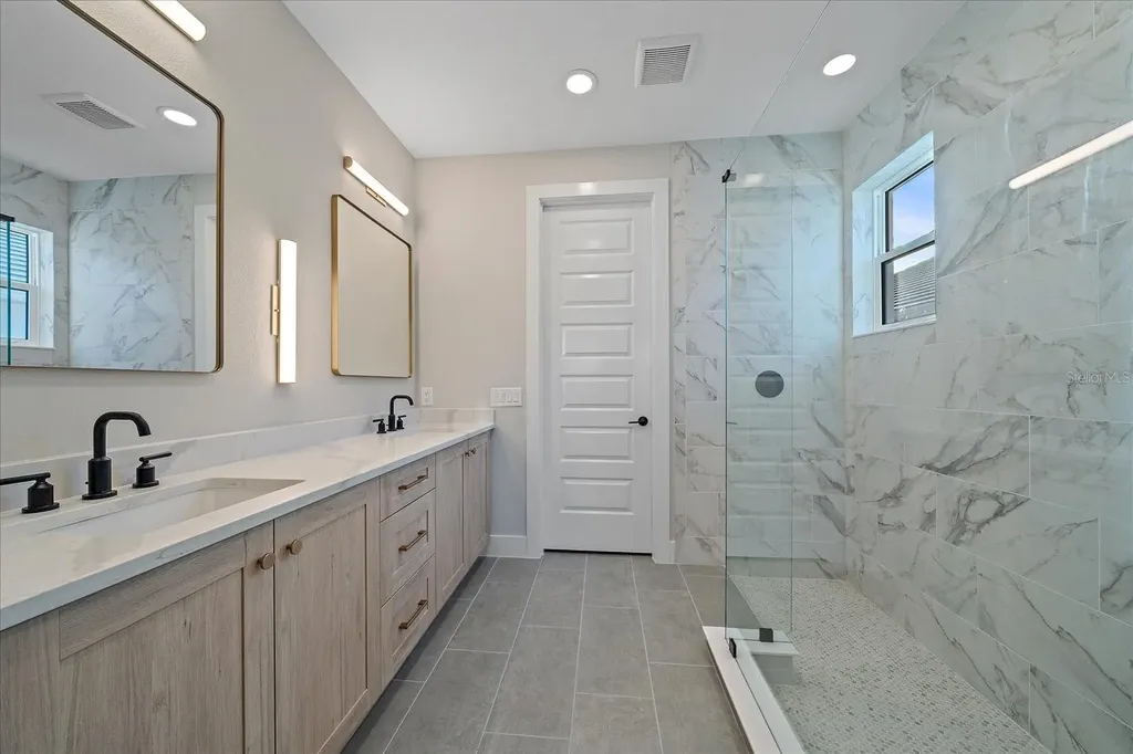 8387 Windbound Court Sarasota FL 34240
