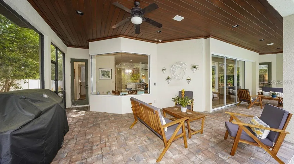 1725 Bonita Court Sarasota FL 34239