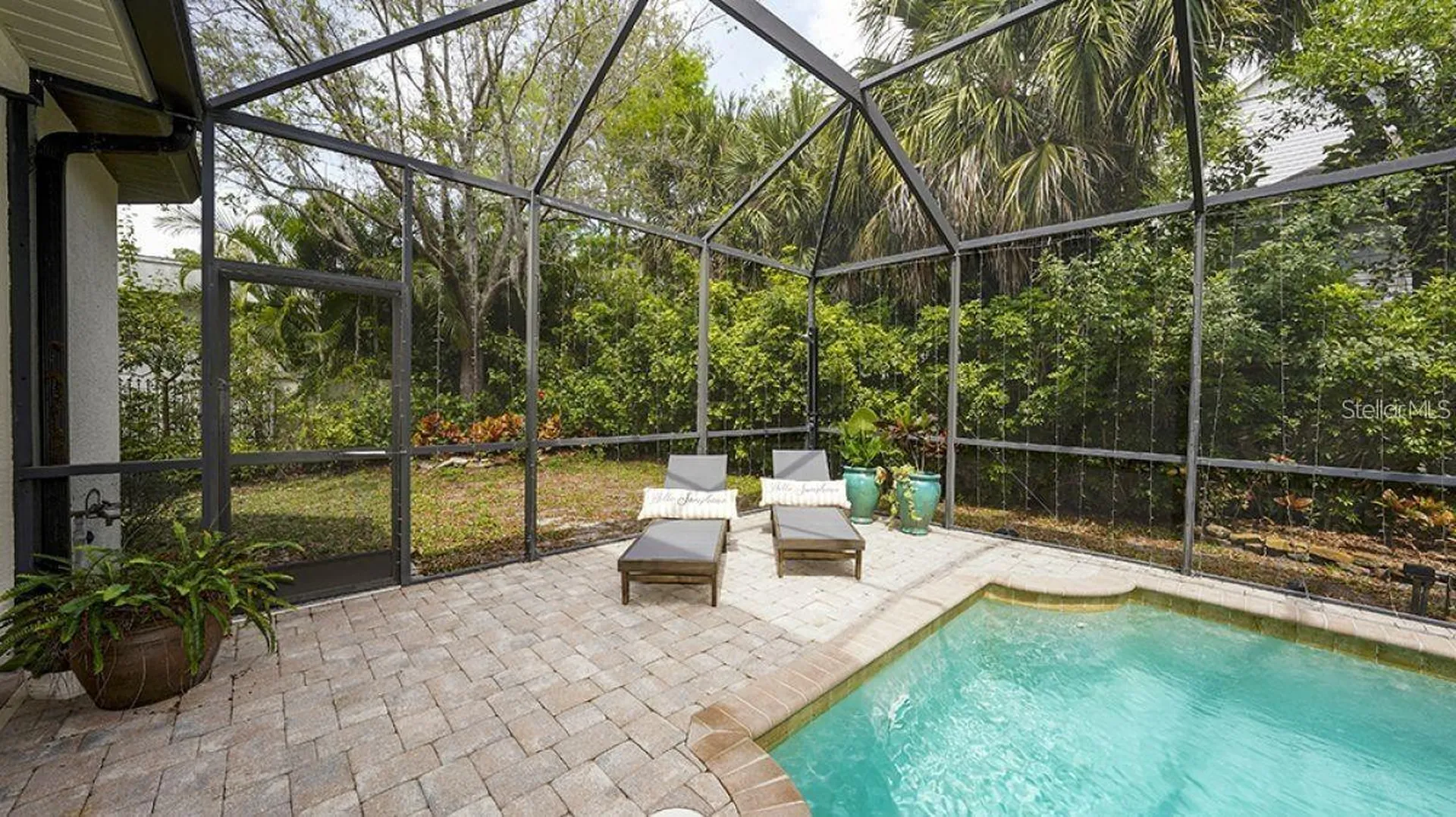 1725 Bonita Court Sarasota FL 34239