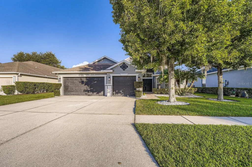 4749 Pointe O Woods Drive Wesley Chapel FL 33543