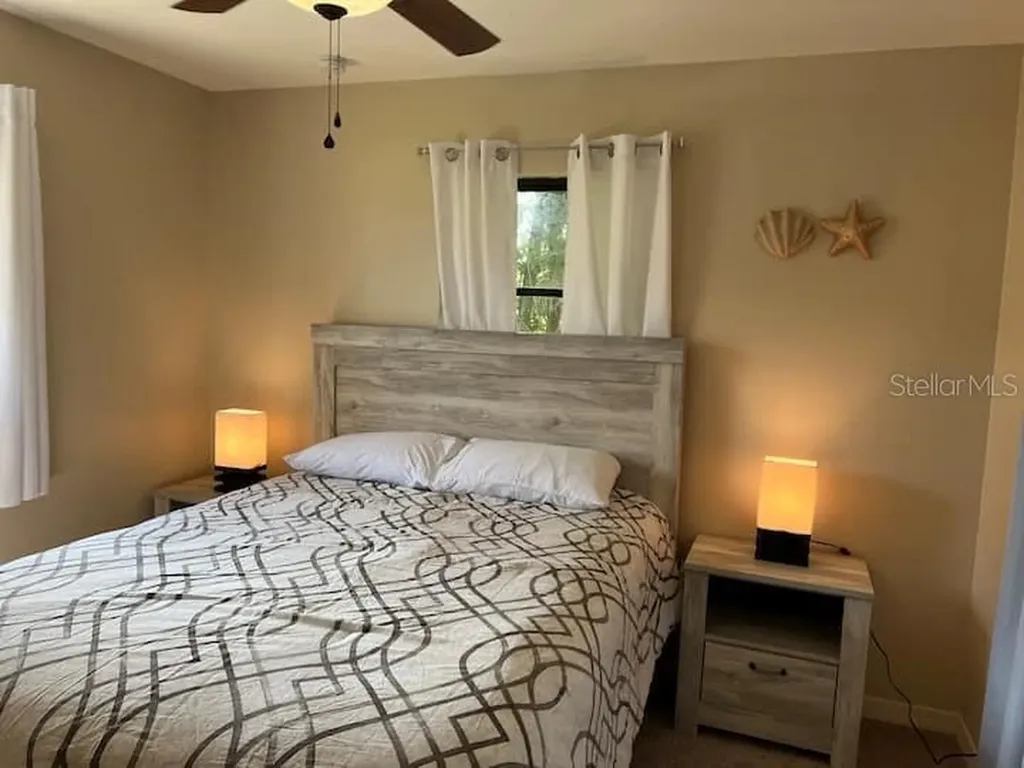 87 Mark Twain Lane Rotonda West FL 33947
