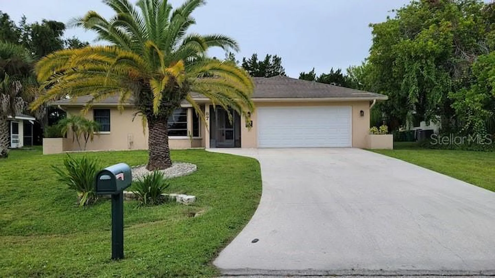 87 Mark Twain Lane Rotonda West FL 33947