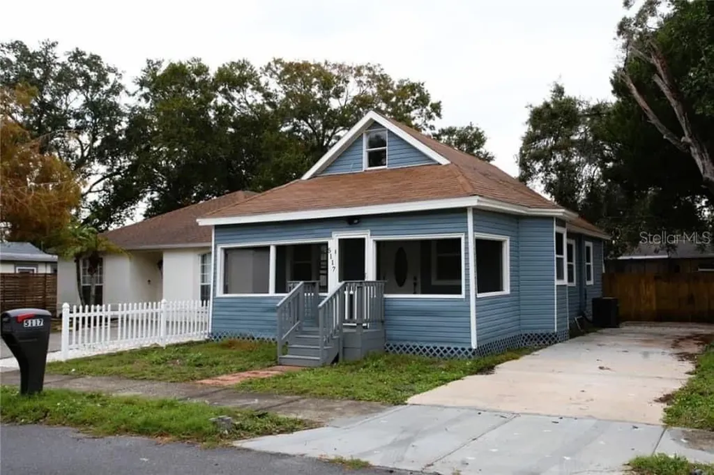 5117 16th Avenue Gulfport FL 33707