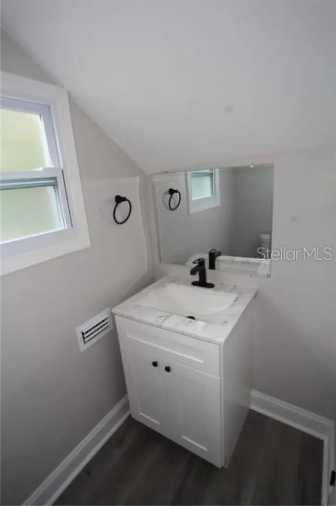 5117 16th Avenue Gulfport FL 33707