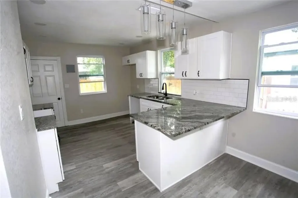 5117 16th Avenue Gulfport FL 33707