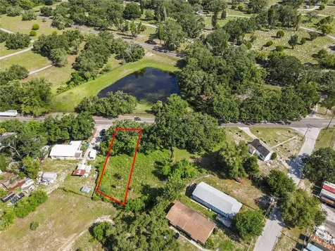 4617 E Lake Avenue Tampa FL 33610