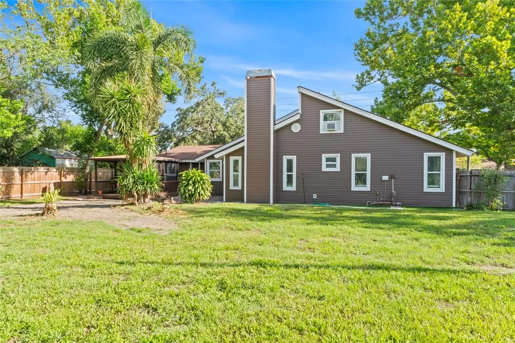 1127 Wyatt Street N Clearwater FL 33756