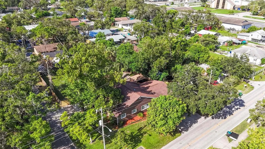 1127 Wyatt Street N Clearwater FL 33756