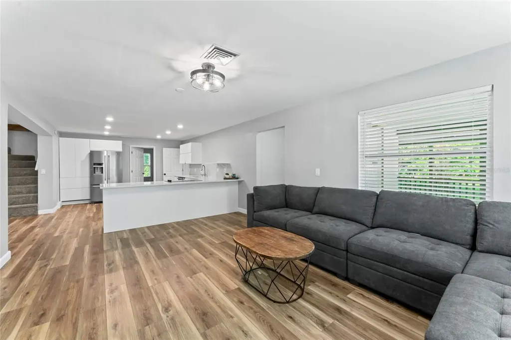 1127 Wyatt Street N Clearwater FL 33756