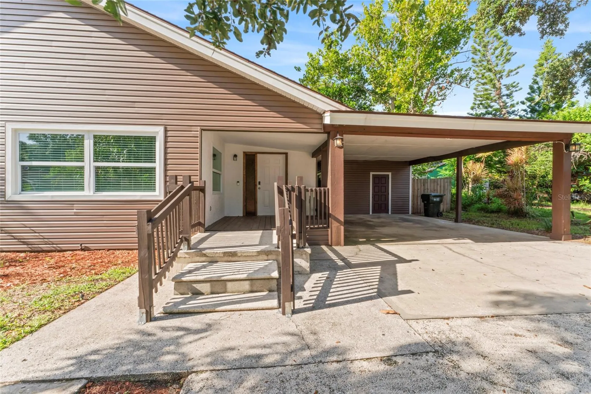 1127 Wyatt Street N Clearwater FL 33756