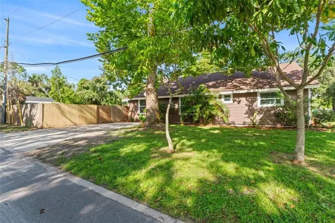 1127 Wyatt Street N Clearwater FL 33756