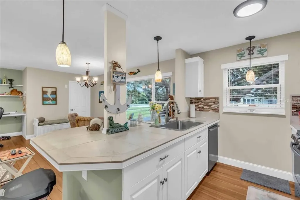 5725 80th Street N St Petersburg FL 33709