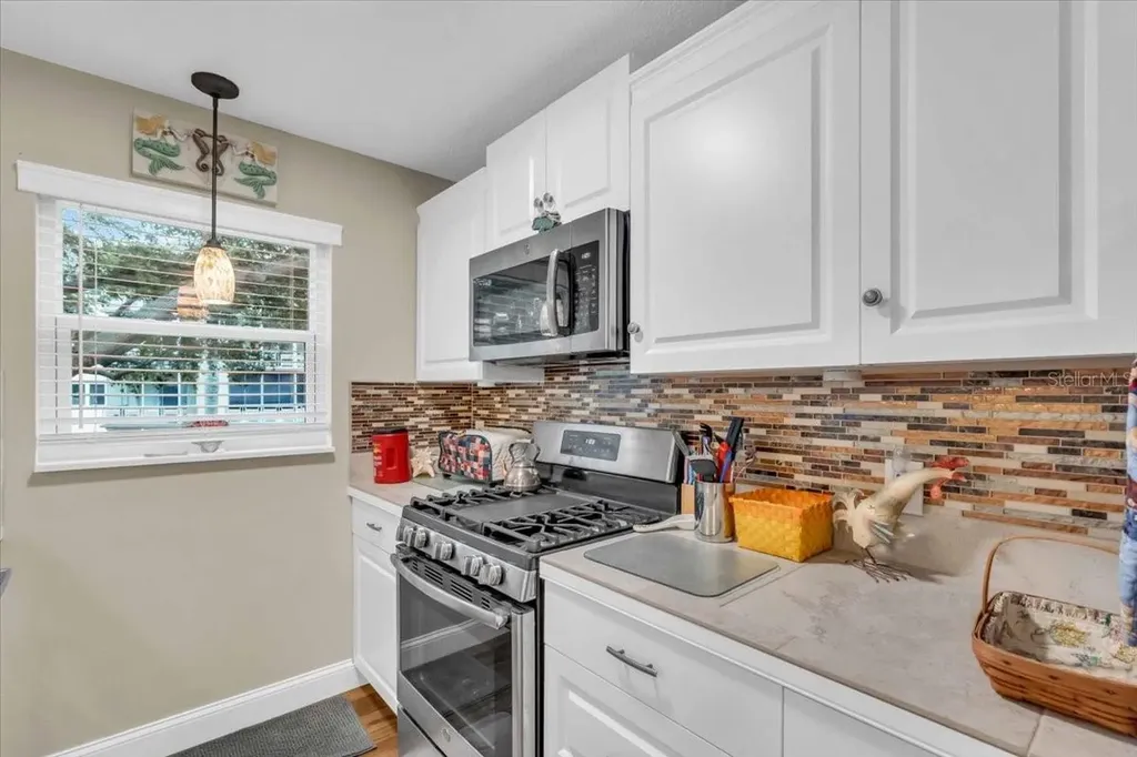 5725 80th Street N St Petersburg FL 33709