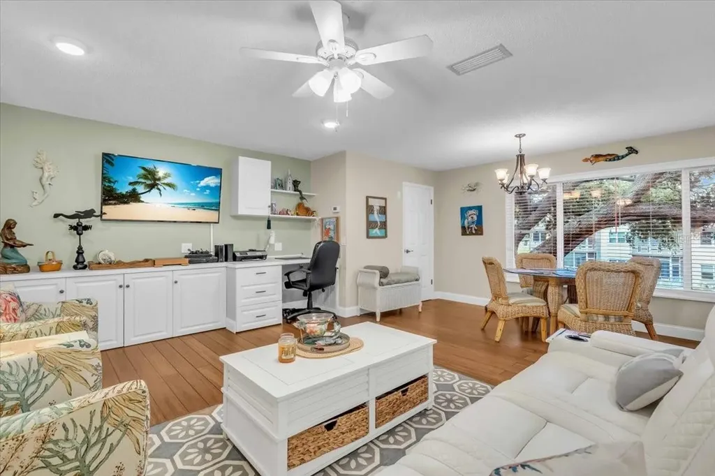 5725 80th Street N St Petersburg FL 33709