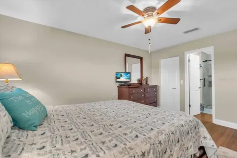 5725 80th Street N St Petersburg FL 33709
