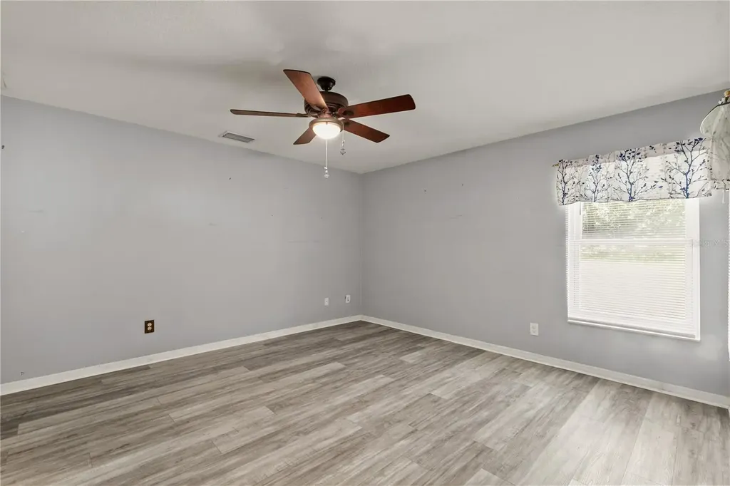 26917 White Plains Way Leesburg FL 34748