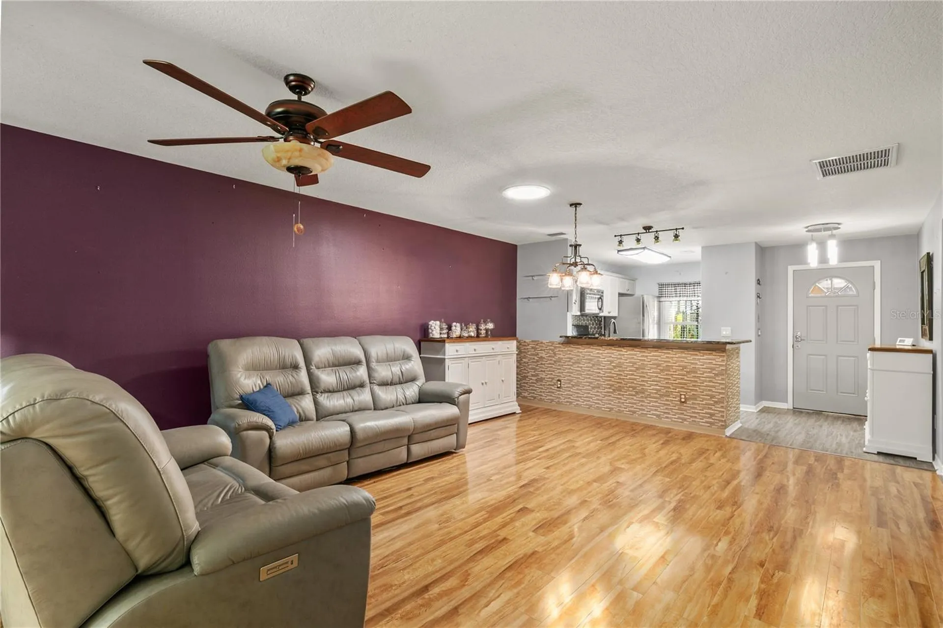 26917 White Plains Way Leesburg FL 34748