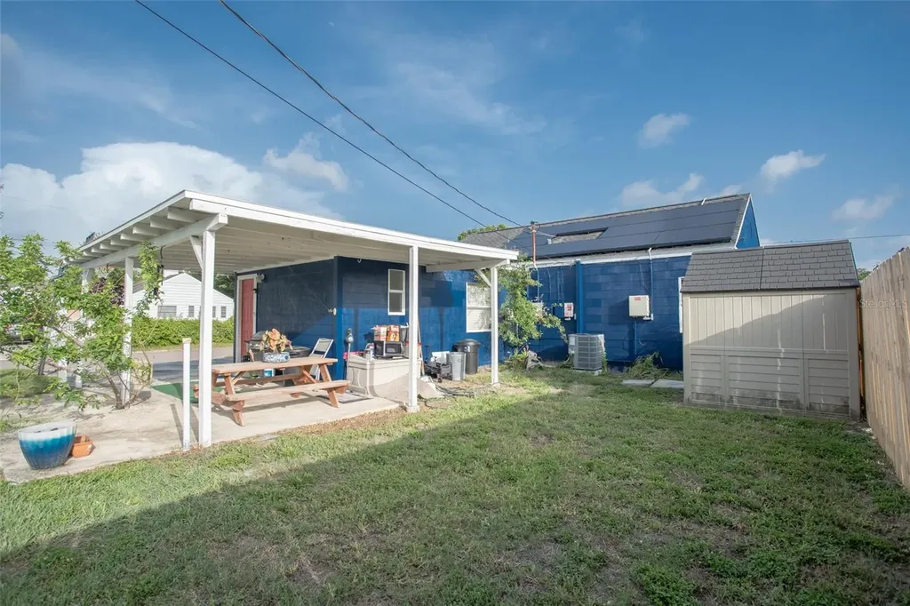 1001 57th Avenue N St Petersburg FL 33703