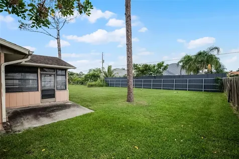 281 NE Greenbrier Avenue Port St Lucie FL 34983