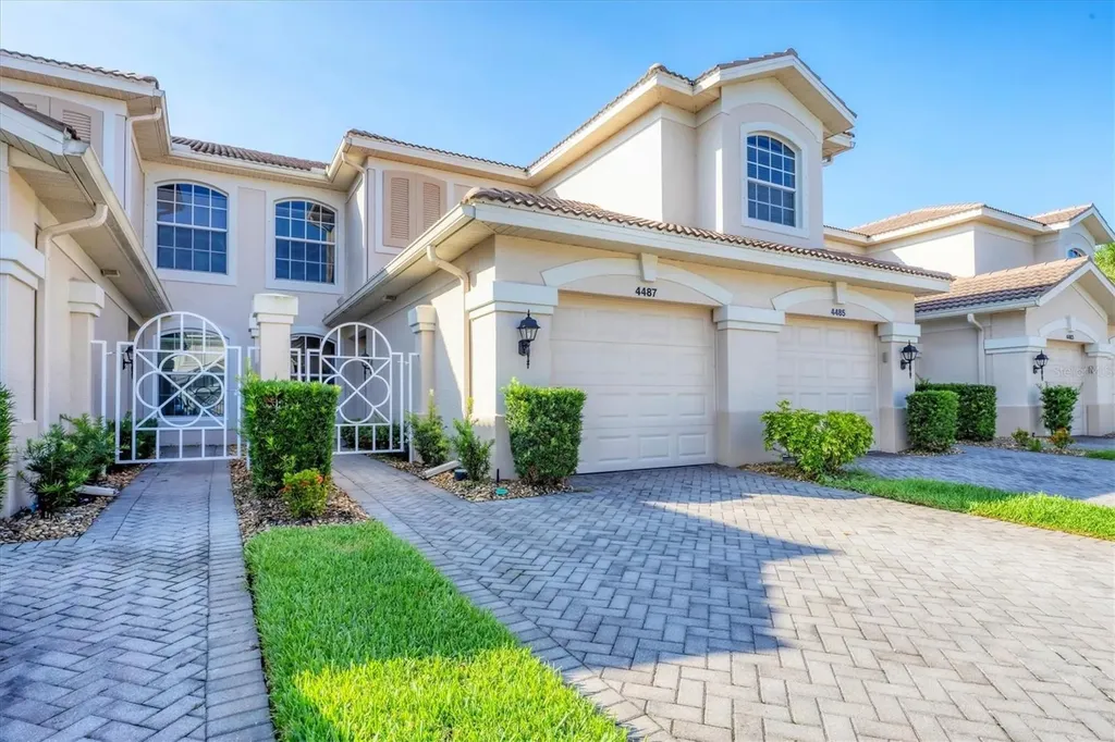 4487 Cinnamon Drive Sarasota FL 34238