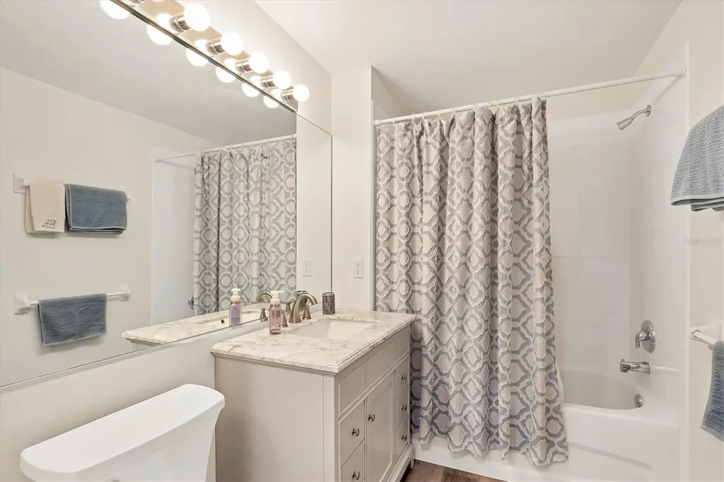 4487 Cinnamon Drive Sarasota FL 34238