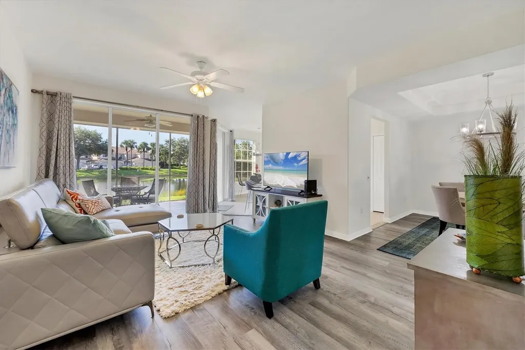 4487 Cinnamon Drive Sarasota FL 34238