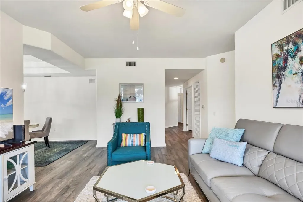 4487 Cinnamon Drive Sarasota FL 34238