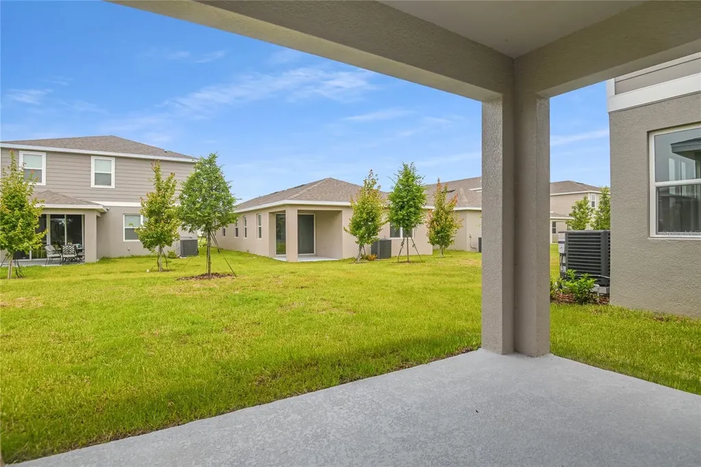 216 Flag Lilly Lane Umatilla FL 32784