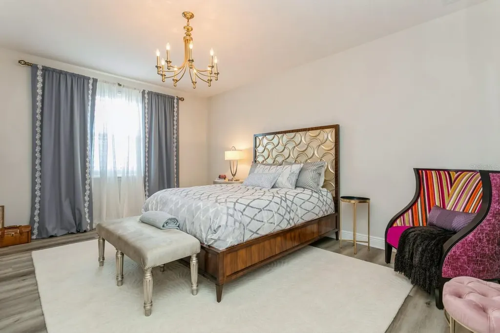 4973 Antiquity Way Sarasota FL 34240