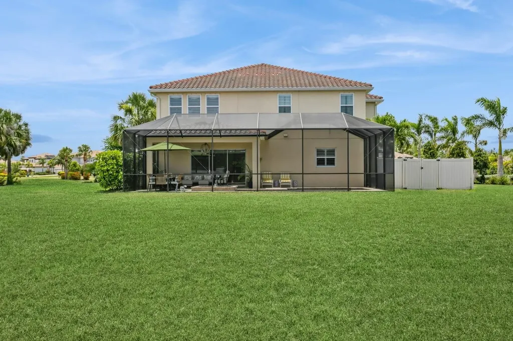 4973 Antiquity Way Sarasota FL 34240