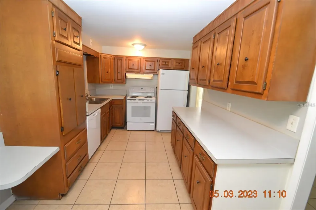 300 Midwood Drive Plant City FL 33566
