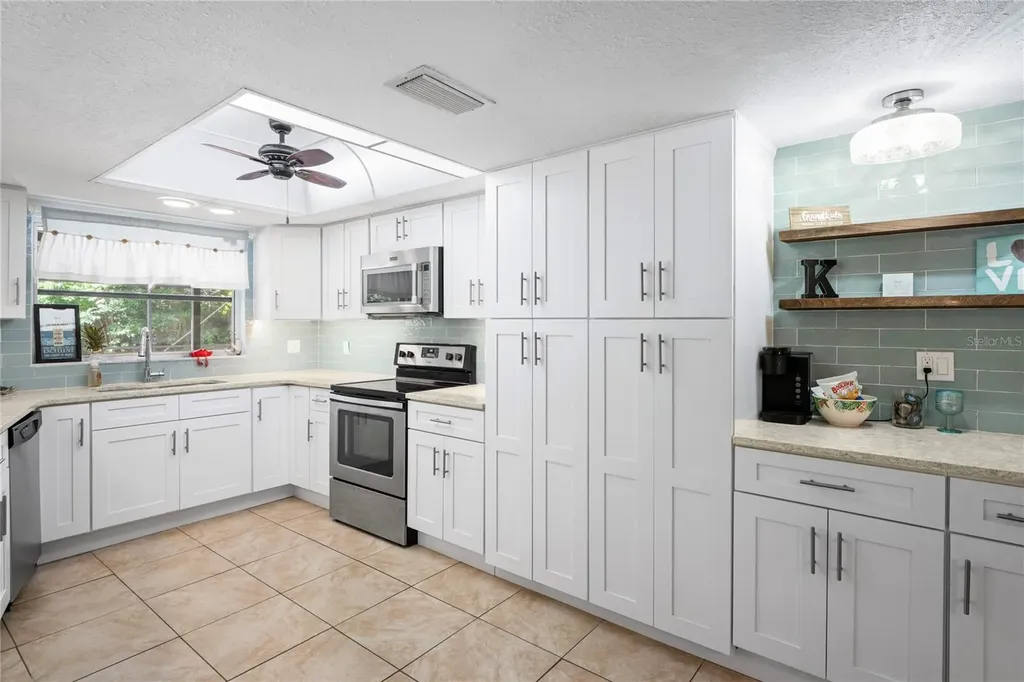 9766 W Smokey Lane Crystal River FL 34429