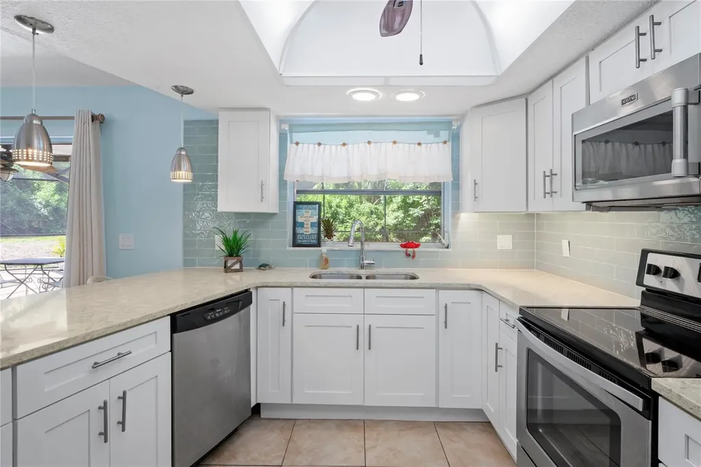 9766 W Smokey Lane Crystal River FL 34429