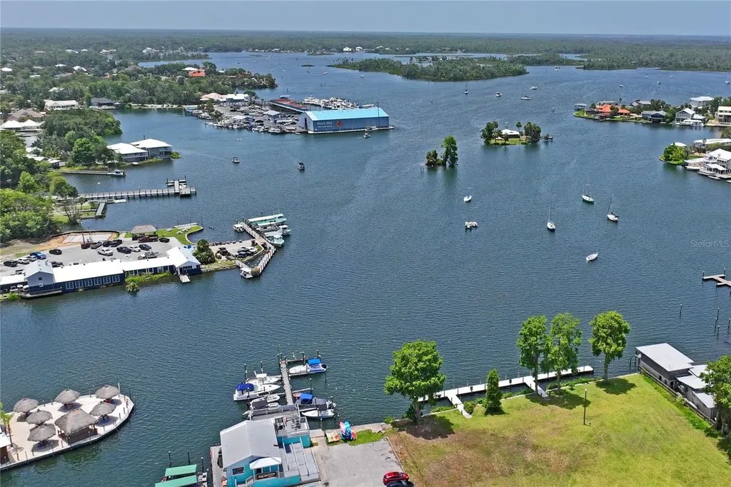 9766 W Smokey Lane Crystal River FL 34429