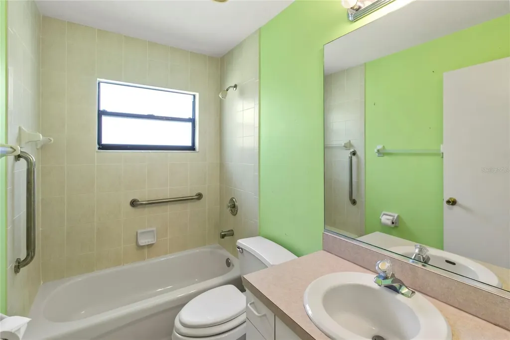 3311 39th Place W Bradenton FL 34205