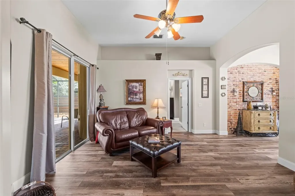 743 Stonecrest Drive Sarasota FL 34232