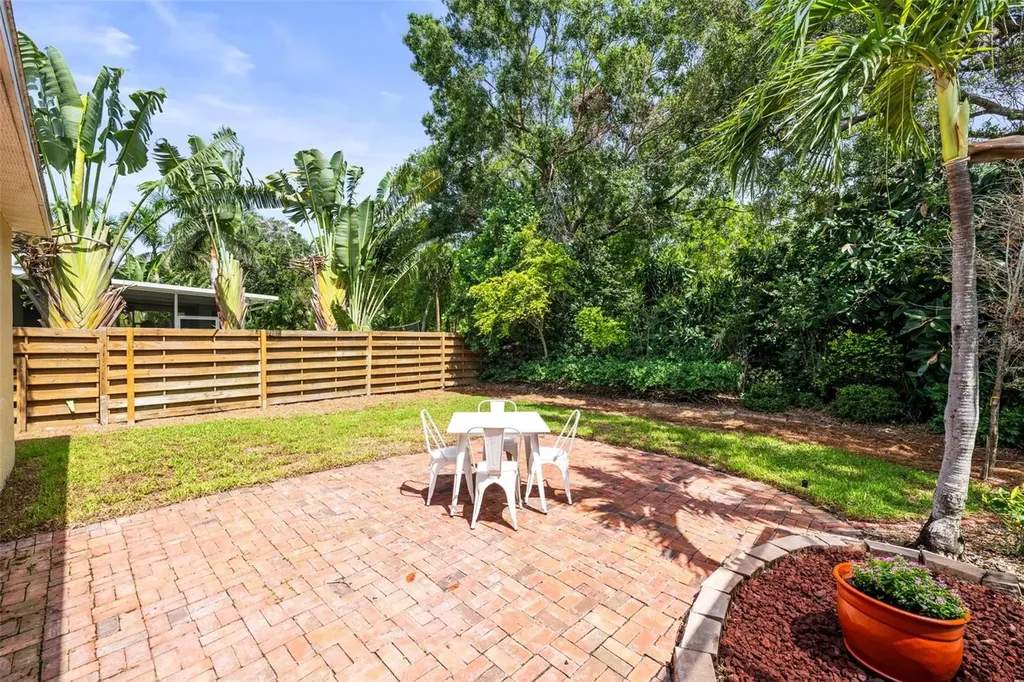 743 Stonecrest Drive Sarasota FL 34232