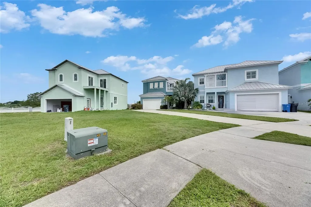 6512 Simone Shores Circle Apollo Beach FL 33572