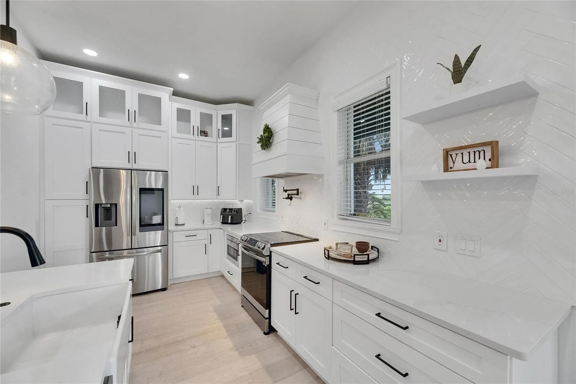 6512 Simone Shores Circle Apollo Beach FL 33572
