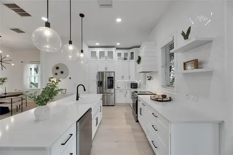 6512 Simone Shores Circle Apollo Beach FL 33572