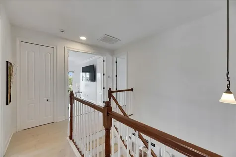 6512 Simone Shores Circle Apollo Beach FL 33572