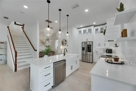 6512 Simone Shores Circle Apollo Beach FL 33572