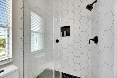 6512 Simone Shores Circle Apollo Beach FL 33572