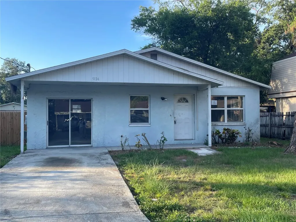 5124 Chilkoot Street Tampa FL 33617